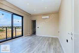Antalya Spora Yürüme Mesafesinde Site İçinde Triplex Villa — fotoğraf 12