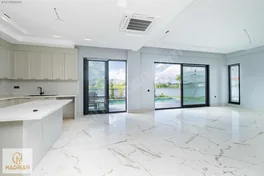 Antalya Spora Yürüme Mesafesinde Site İçinde Triplex Villa — fotoğraf 27
